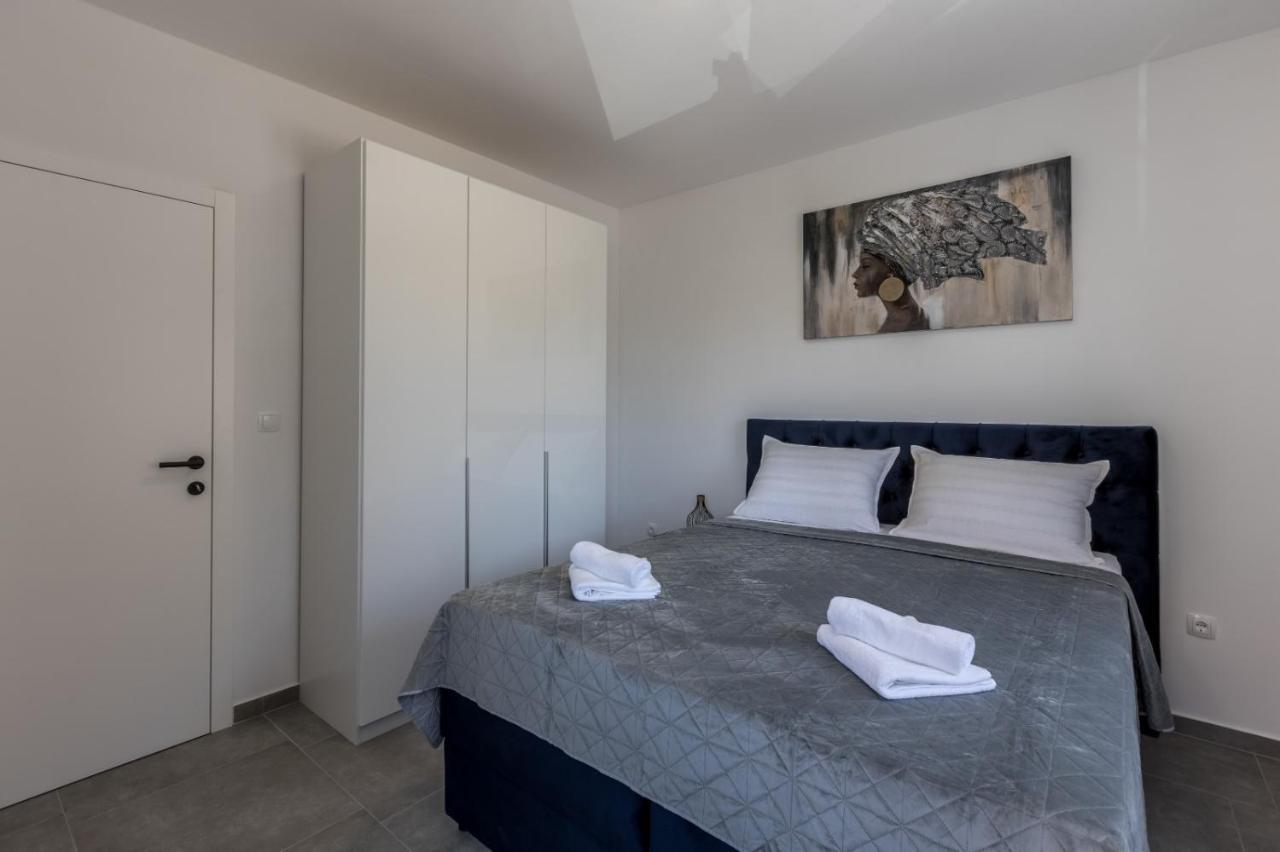 Carpe Diem Luxury Apartments Rogoznica  Buitenkant foto
