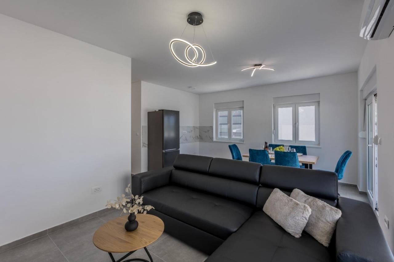 Carpe Diem Luxury Apartments Rogoznica  Buitenkant foto