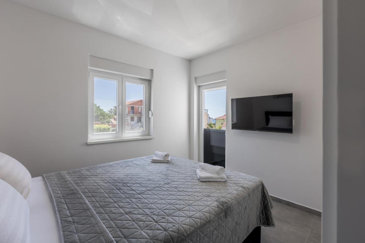 Carpe Diem Luxury Apartments Rogoznica  Buitenkant foto