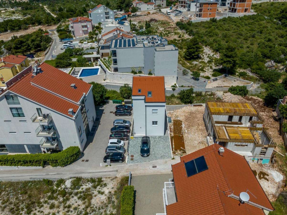 Carpe Diem Luxury Apartments Rogoznica  Buitenkant foto